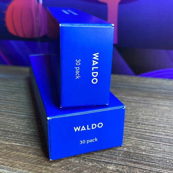 Waldo Hydra Boost Daily Lenses P-5. 75D B.C 8.5 DIA 14.2 exp date 02/2028. 60 L - Picture 7 of 11